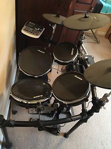 Alesis DM8 Electronic Drum Set