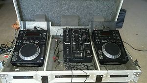 CDJ350s and DJM350 mixer