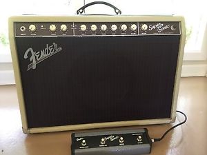 Fender Super-Sonic 22 22 watt Guitar Amp, blonde and oxblood.