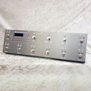 Free The Tone: ARC-3 AUDIO ROUTING CONTROLLER Silver USED