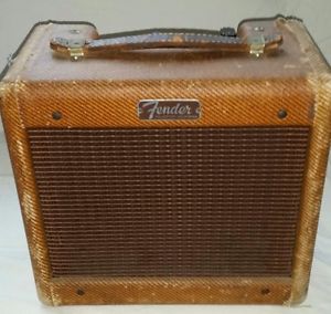 1956 Vintage Fender Champ guitar amplifier