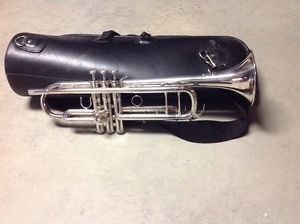 Yamaha YTR8335S Trumpet (Beauty)