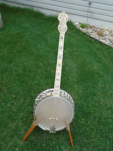 1926  (B&D) Bacon and Day Montana Silver Bell tenor banjo Excellent condtion !
