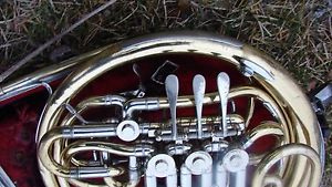 REYNOLDS CONTEMPORA  DOUBLE FRENCH HORN  NICE,FE-03  PLAYS GREAT SERIAL