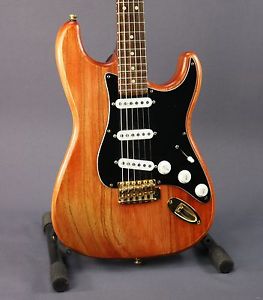 USED Partscaster Strat Style (134)