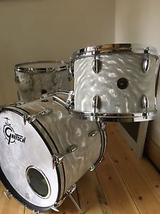 Vintage Gretcsh Round Badge Drum Set