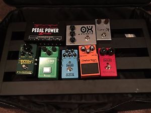 Pedaltrain w/ Pedals & Powersupply