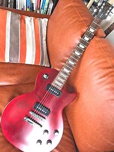 Gibson Les Paul Studio 50s Tr Good Condition From Japan Very good condition.
