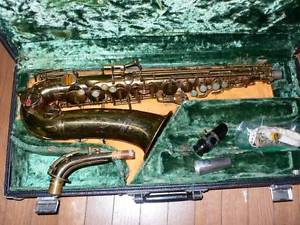 Buescher NEW ARISTOCRAT ALTO SAX 1937 Used w/Case Worldwide Shipping!!!