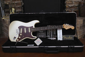 2011 Fender American Deluxe Stratocaster - Olympic Pearl White Strat