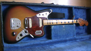 FENDER JAGUAR 1971 MAPLENECK