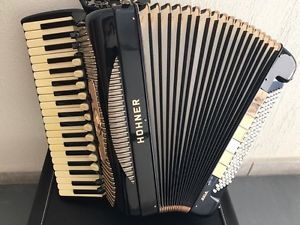 HOHNER GOLA ORIGINAL 100% 1960 WIE NEW!!!