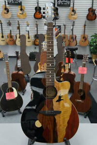 Luna Vista Series Acoustic Guitar - Vista Wolf