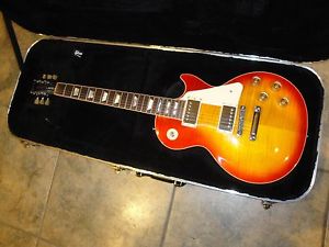 2010 Gibson Standard Les Paul 100 w/Case - Exc. Cond.