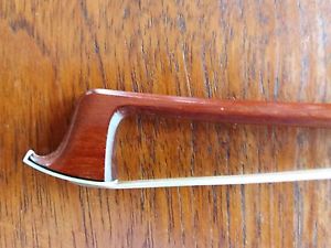 FINE SILVER MOUNTED VIOLIN BOW STAMPED MATHIAS THÖMA **