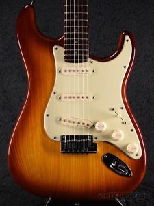 Fender American Deluxe Stratocaster ''Mod.''-Tobacco Sunburst Electric Guitar