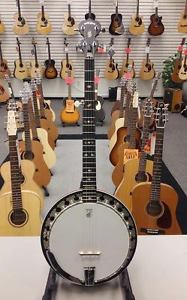 Deering Boston 5 String Banjo