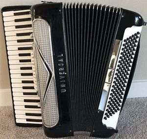 Universal (Guerrini) Accordion, Excellent Condition