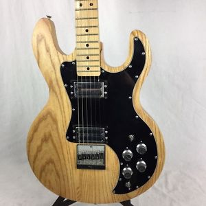 Peavey T-60 Electric Guitar With Case