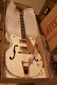 Gretsch Guitars G5422TDCG Electromatic Hollowbody Guitar Snow Crest White