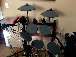 Yamaha full drum set with all accessories - Red and Black