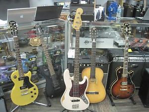 Fender Flea Jazz Bass
