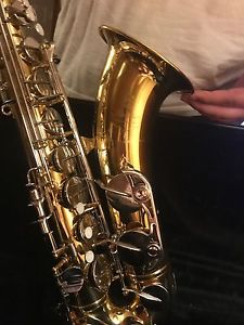 2016 Yamaha tenor saxophone used only 30 hours. It is in mint condition and ask.