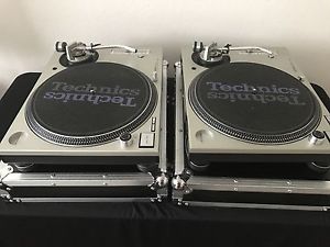 Pair:Technics Turntable MK5 w.cases & dust covers