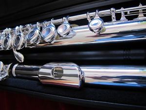 Discontinued YAMAHA Flute - YFL 311H - B foot - Closed Holes - Brand NEW !!