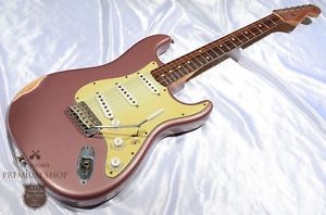 Fender 1999 Custom 1960s Relic Stratocaster Electric Guitar Free shipping