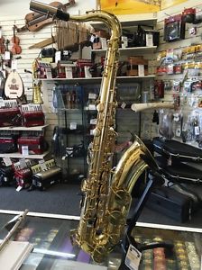 Yamaha YTS-52 Tenor Saxophone - Inc Case, Mouthpiece, Cap & Log