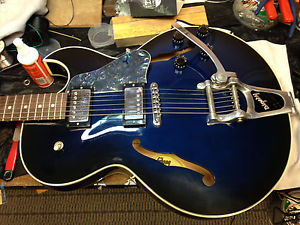 Gibson ES 135 Beale Street Blue