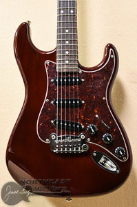 G&L Legacy light weight Swamp Ash Guitar in Whiskey Finish