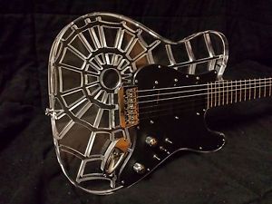 Lamond Acrylic Singlecut Guitar w/ SKB Hardshell Flight Case