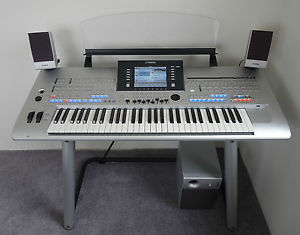 Yamaha Tyros 4