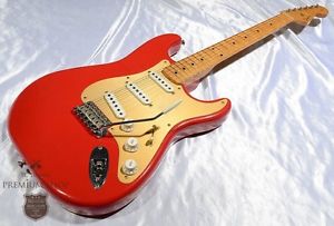Fender 2000 COS 1956 Stratocaster Closet Classic Fiesta Red Electric Guitar