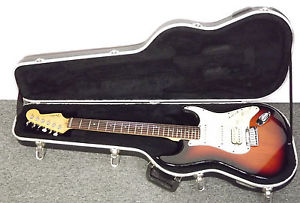Sunburst Fender US Stratocaster HSS Deluxe with Hard case