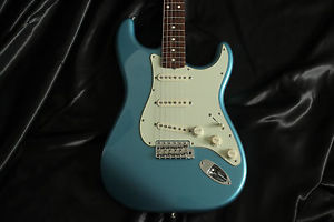 Fender Classic Series '60s Stratocaster Lake Placid Blue w/Bag