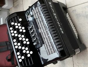 weltmeister B system chromatic accordion