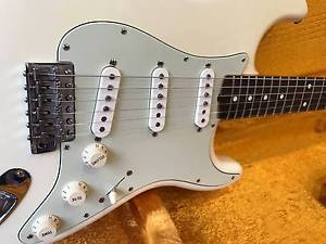 Fender USA 1962 Reissue Stratocaster *UPGRADED* / 62 American Strat *AVRI*