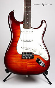 BRAND NEW FENDER STANDARD STRATOCASTER PLUS TOBACCO SUNBURST