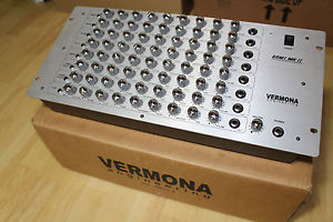 Vermona DRM 1 MKII Trigger Chrom boite à rythme analogique reverb à ressorts