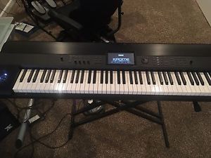 Korg Krome 88 Natural Weighted Keys Keyboard Synthesizer (MINT CONDITION) Boxed