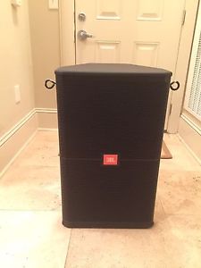 Used JBL SRX715 15" 800 Watt 2-Way Passive Speaker