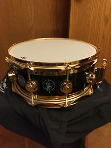 DW Neil Peart snare drum