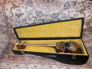 PERSIAN QUALITY TAR WITH HARD CASE تار ایرانی جنس خوب با چمدان