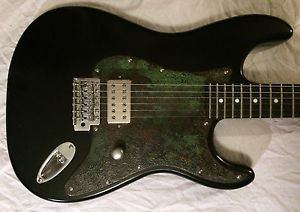 Custom Fender Stratocaster Black Relic - Ebony Neck Humbucker