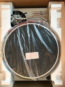 Technics 1200 mk2 Flawless Condition Never Used Collector item No Reserve