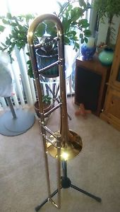 Yamaha YSL-630 Professional Tenor Trombone With Hard Case and Mouthpiece Nice!