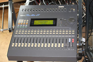 Yamaha Pro-Mix 01 Spezialanfertigung, Realtime Samplerate Conversion - AES/EBU